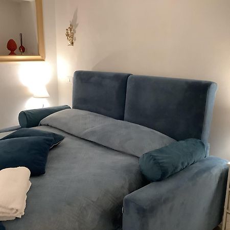 Tinnyhouse 那不勒斯 外观 照片