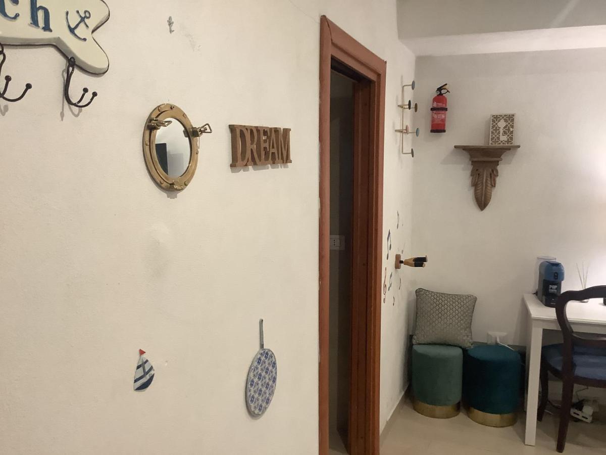 Tinnyhouse 那不勒斯 外观 照片