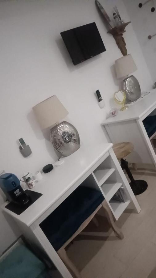Tinnyhouse 那不勒斯 外观 照片